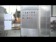 Chocolat industriel du beurre de cacao gâchant la machine